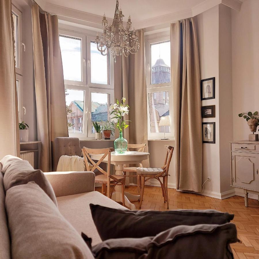 Apartament W Kamienicy W Sercu Miasta Szczecin Waly Chrobrego Luaran gambar
