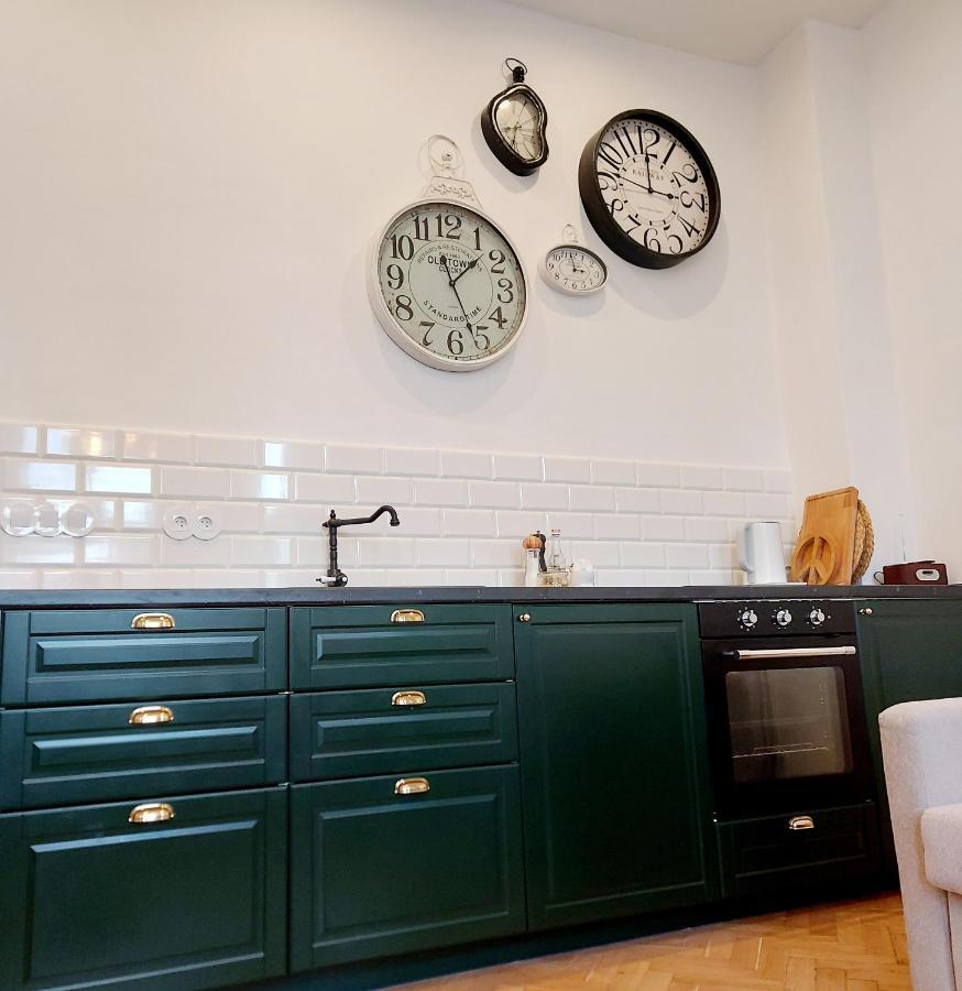 Apartament W Kamienicy W Sercu Miasta Szczecin Waly Chrobrego Luaran gambar